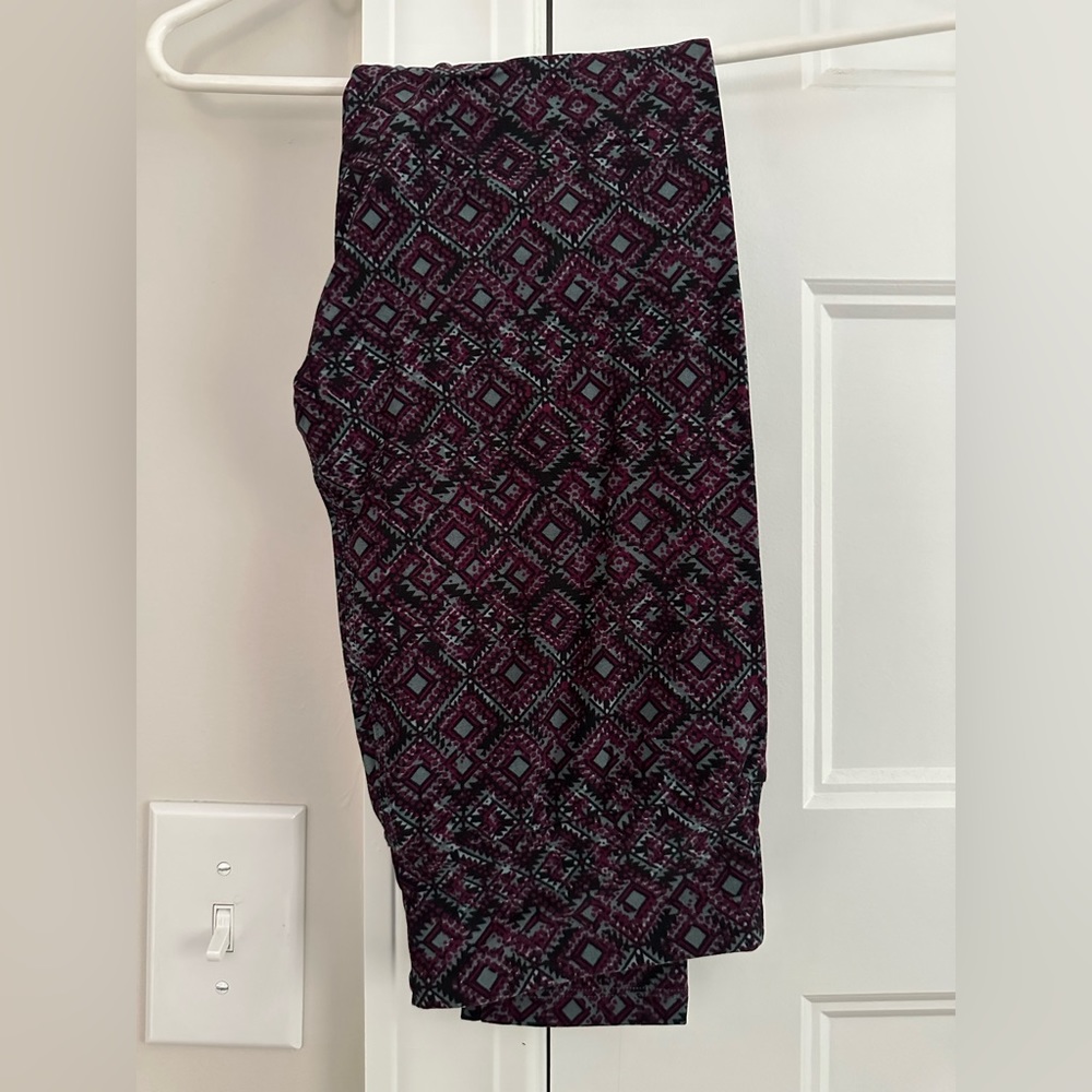 LuLaRoe Patterned Leggings